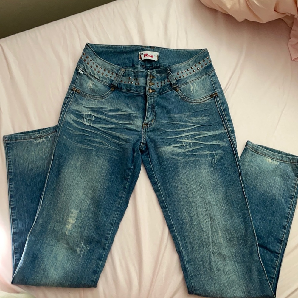 Great quality jeans- bottom up- Colombian design- one time used